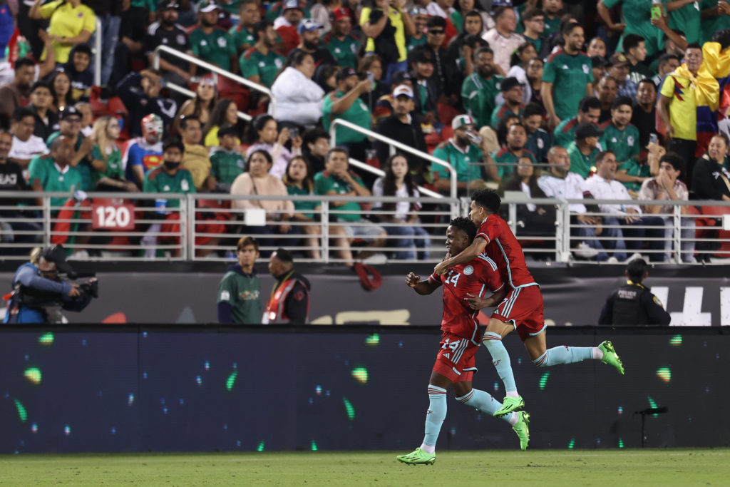 Colombia v Mexico