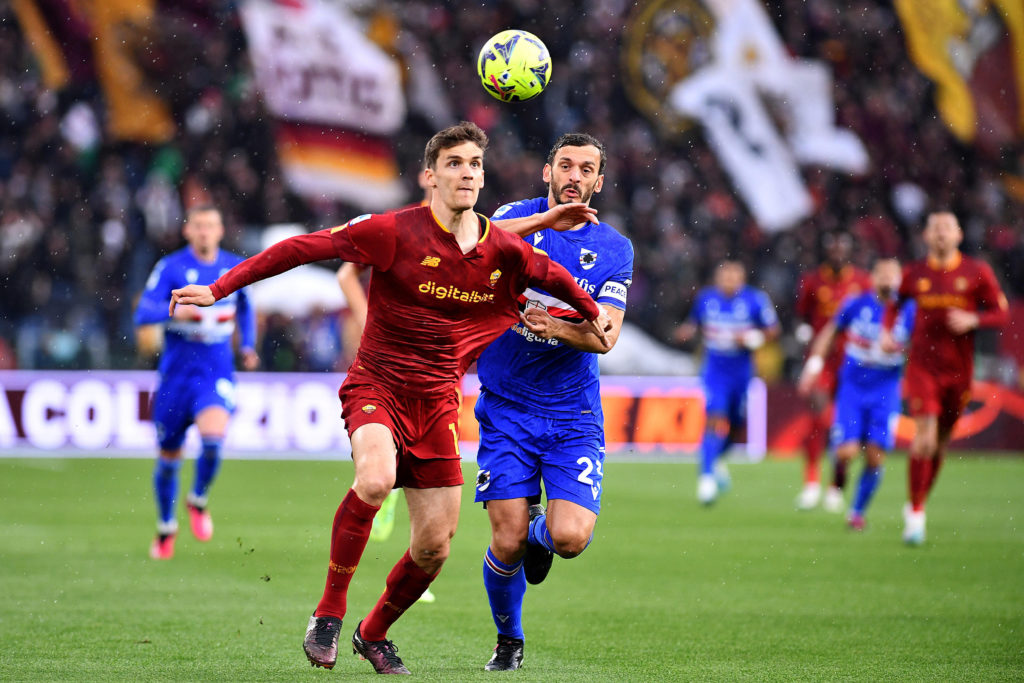Diego Javier Llorente Ríos of AS Roma and Manolo Gabbiadini