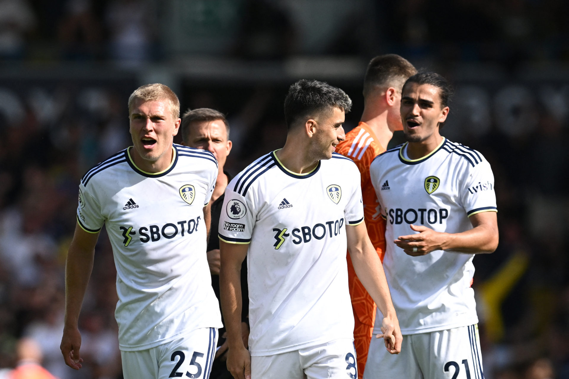 FBL-ENG-PR-LEEDS-CHELSEA