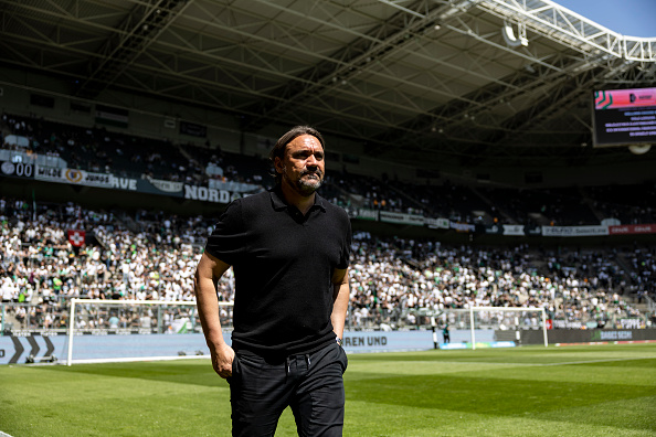 Borussia Mönchengladbach v FC Augsburg - Bundesliga