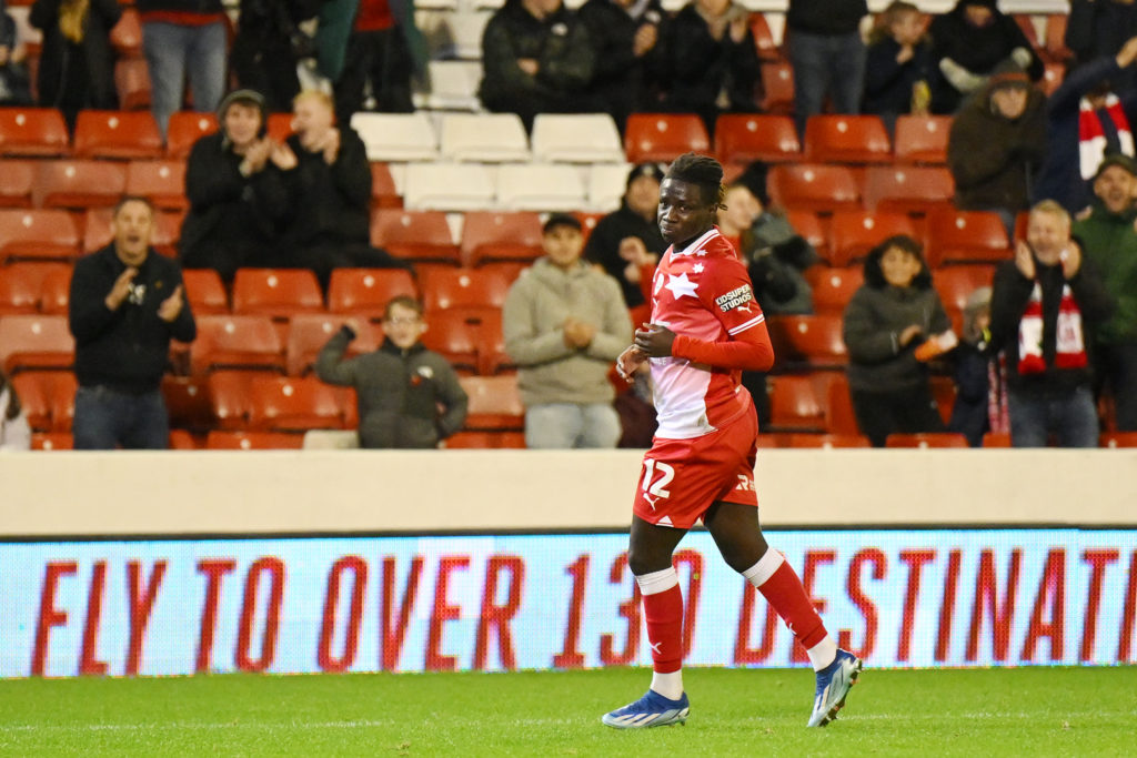 Barnsley v Horsham - Emirates FA Cup First Round