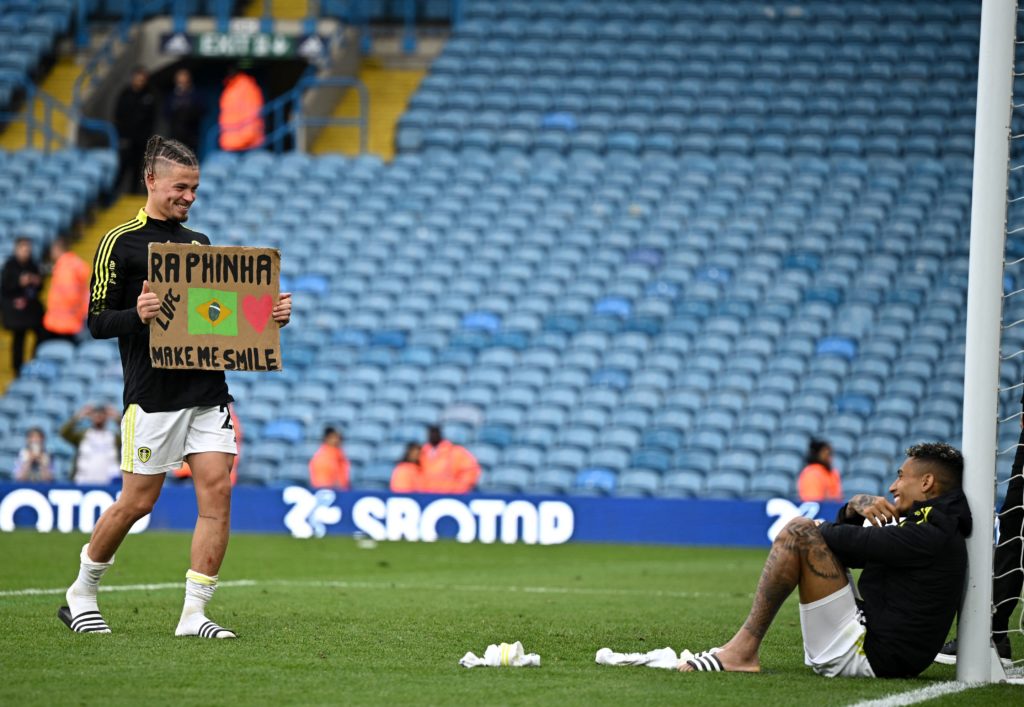 TOPSHOT-FBL-ENG-PR-LEEDS-BRIGHTON