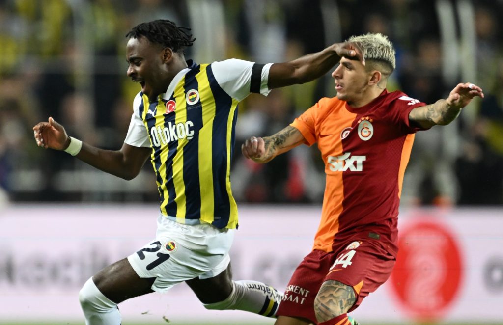 Fenerbahce v Galatasaray - Turkish Super Lig