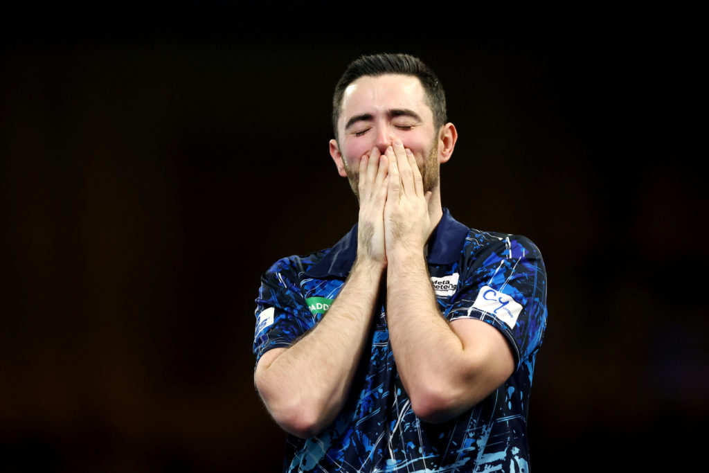 2023/24 Paddy Power World Darts Championship - Day Sixteen