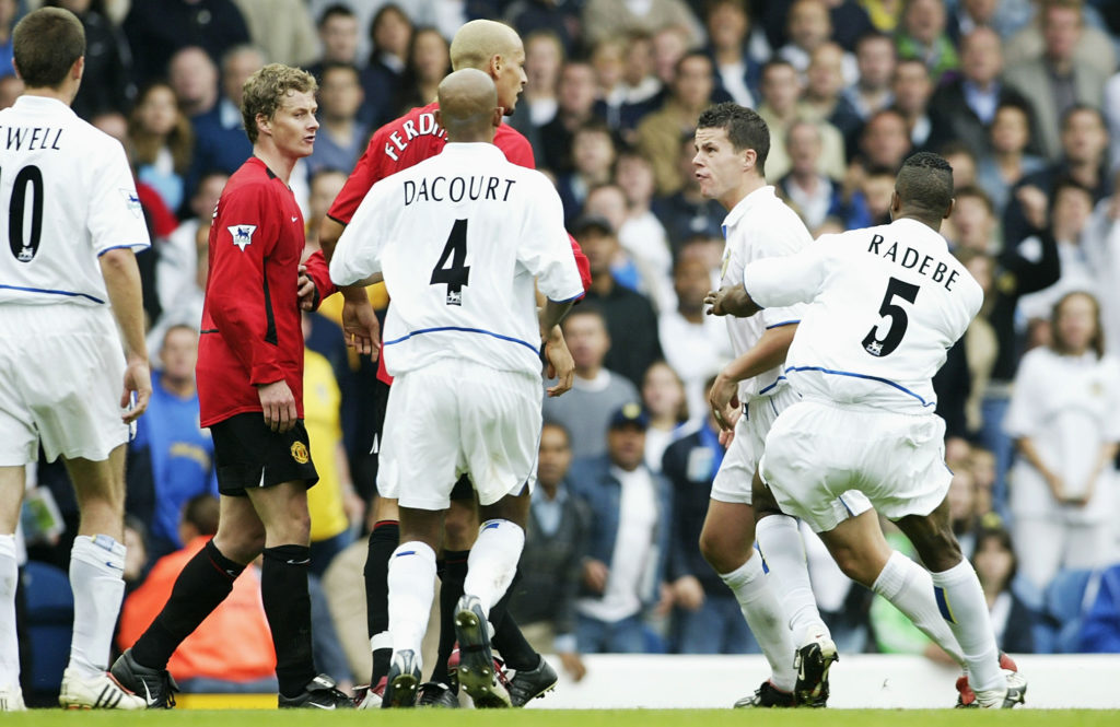 Rio Ferdinand of Man Utd acts as peacemaker