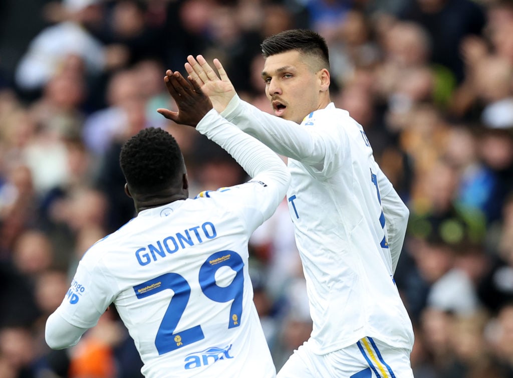 Leeds United v Southampton FC - Sky Bet Championship