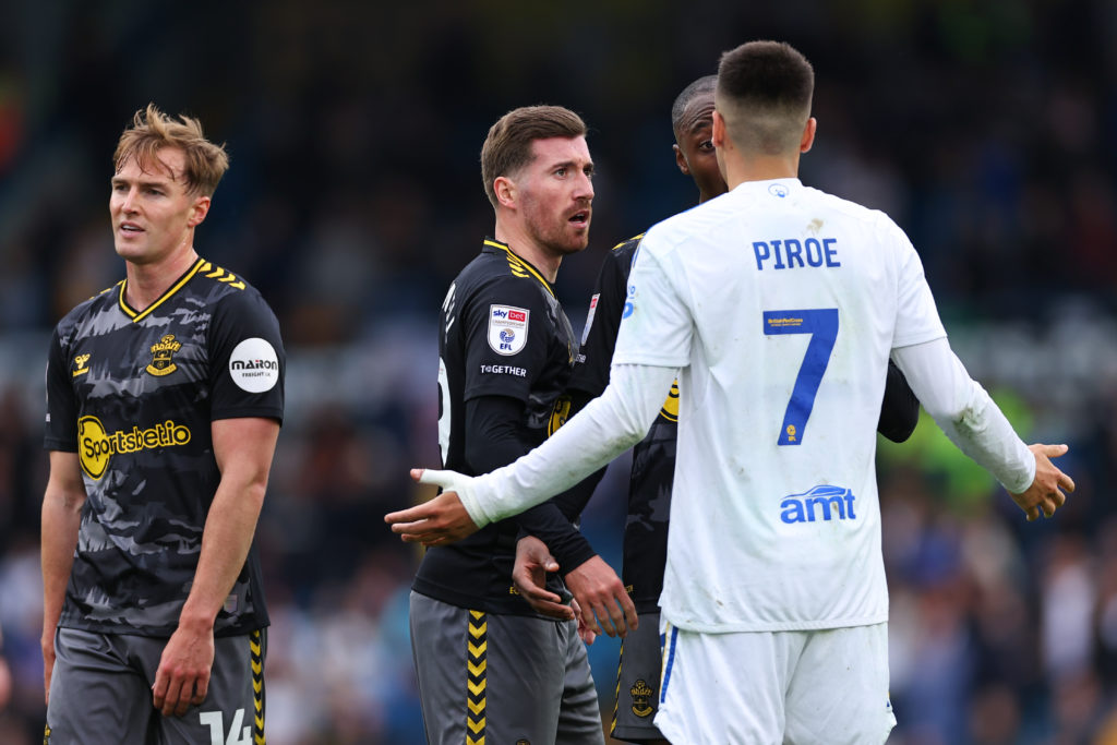 Leeds United v Southampton FC - Sky Bet Championship