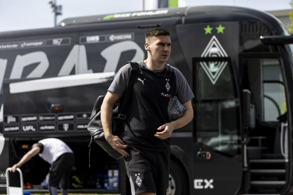 Borussia Mönchengladbach v Borussia Dortmund - Bundesliga