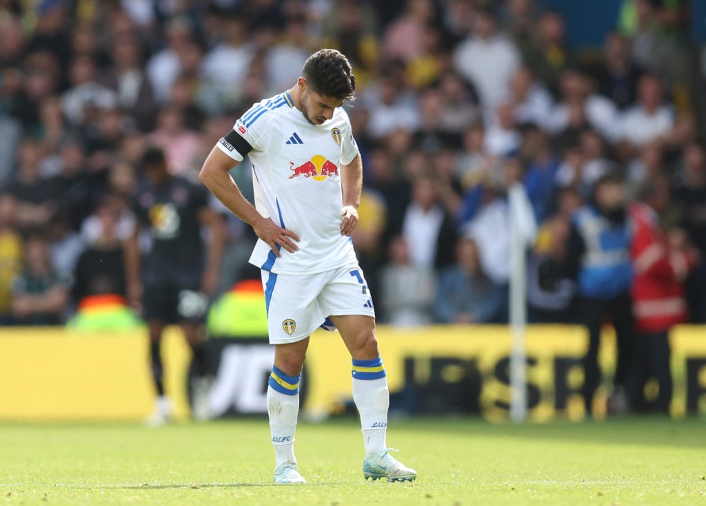 Leeds United FC v Burnley FC - Sky Bet Championship