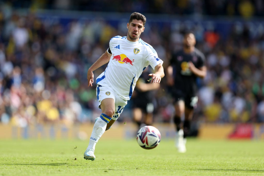 Leeds United FC v Burnley FC - Sky Bet Championship