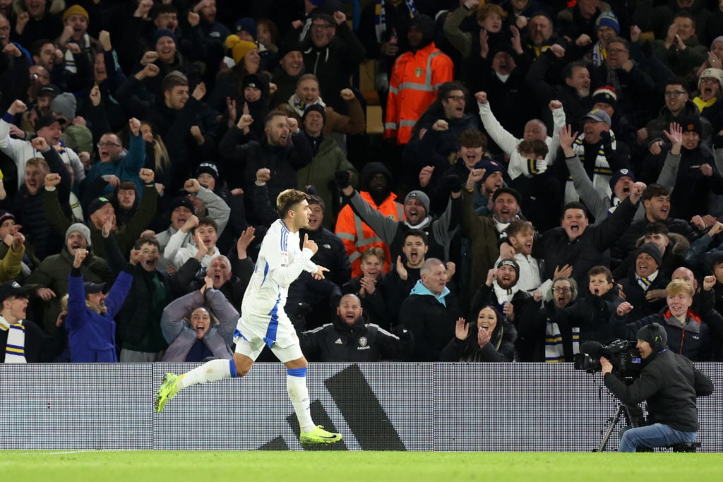 Leeds United FC v Luton Town FC - Sky Bet Championship