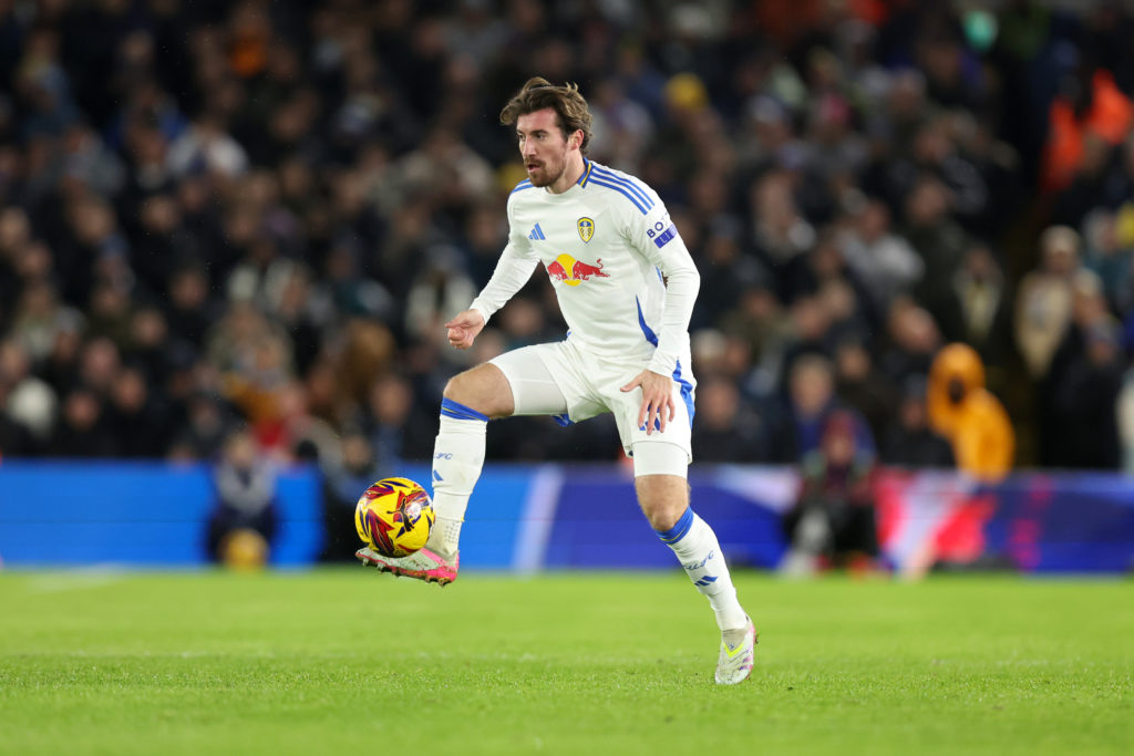 Leeds United FC v Luton Town FC - Sky Bet Championship