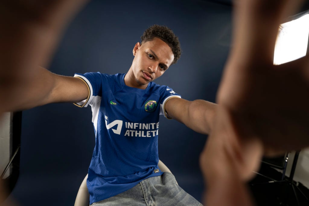 Chelsea Unveil New Signing Omari Kellyman