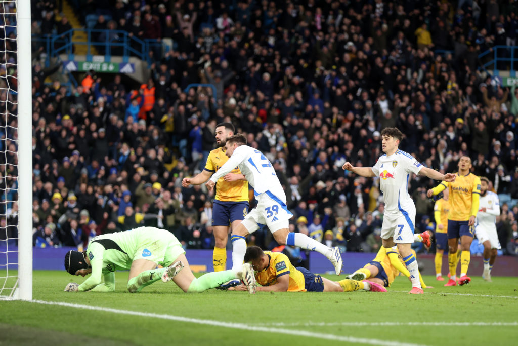 Leeds United FC v Derby County FC - Sky Bet Championship