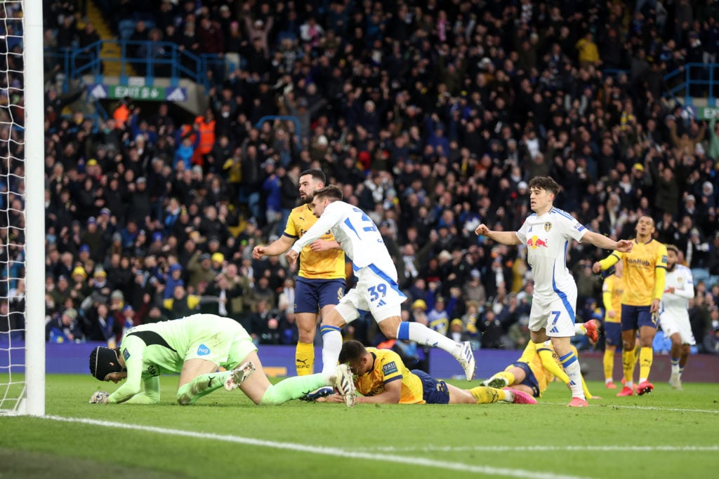 Leeds United FC v Derby County FC - Sky Bet Championship