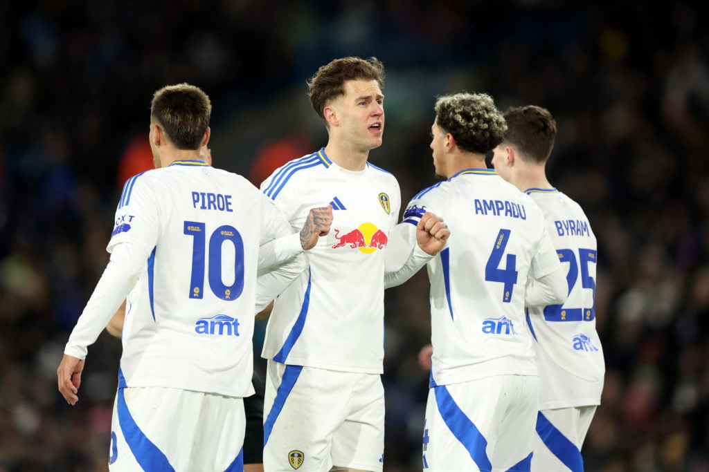 Leeds United FC v Oxford United FC - Sky Bet Championship