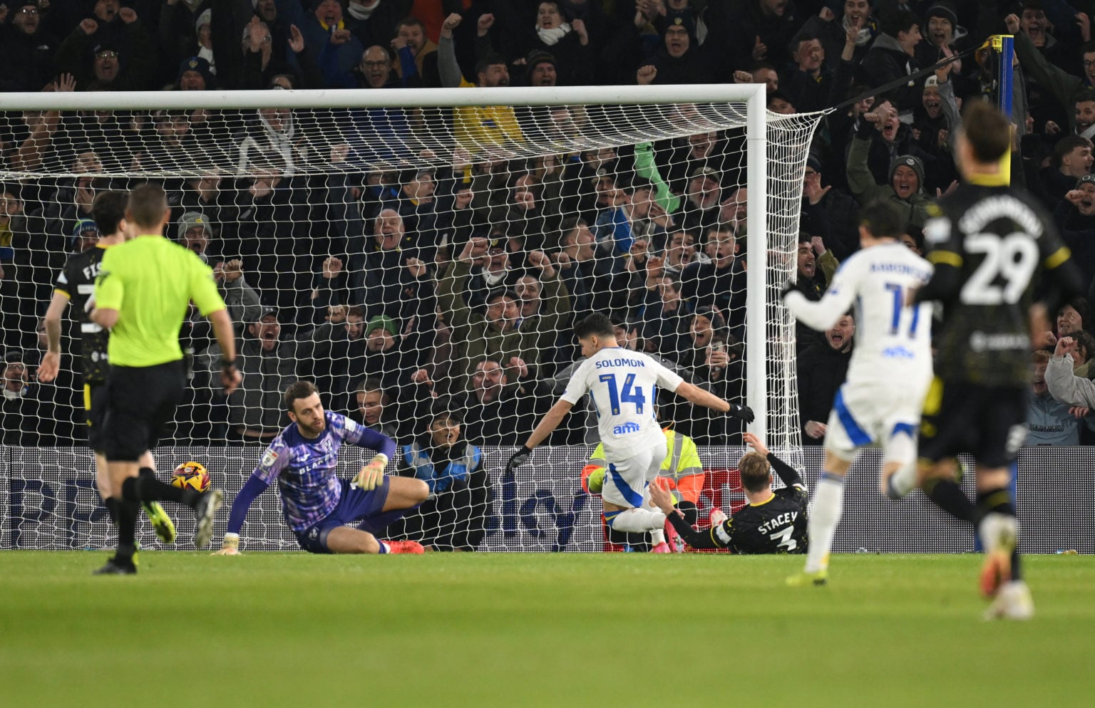 'Nervous' Daniel Farke gives Manor Solomon update after Leeds United ...