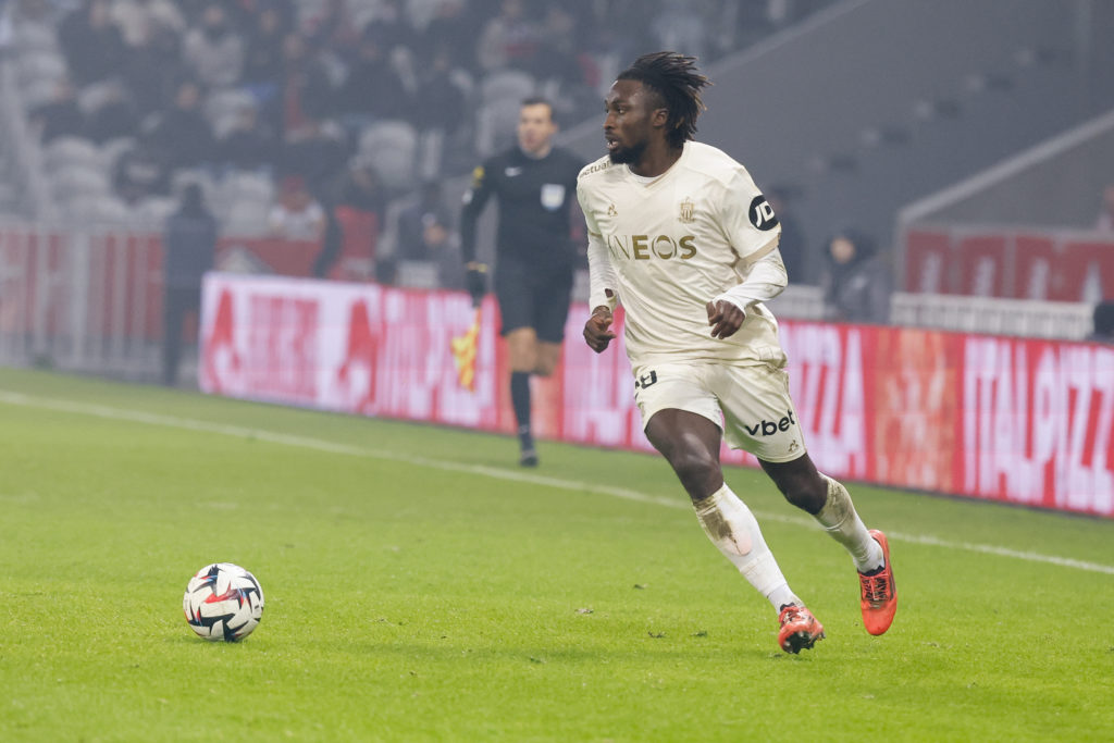 Evann Guessand in action during match between Lille OSC and OGC Nice.