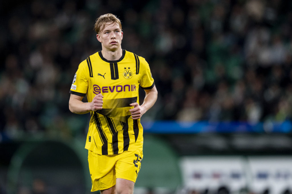 Sporting Clube de Portugal v Borussia Dortmund - UEFA Champions League 2024/25 League Knockout Play-off First Leg