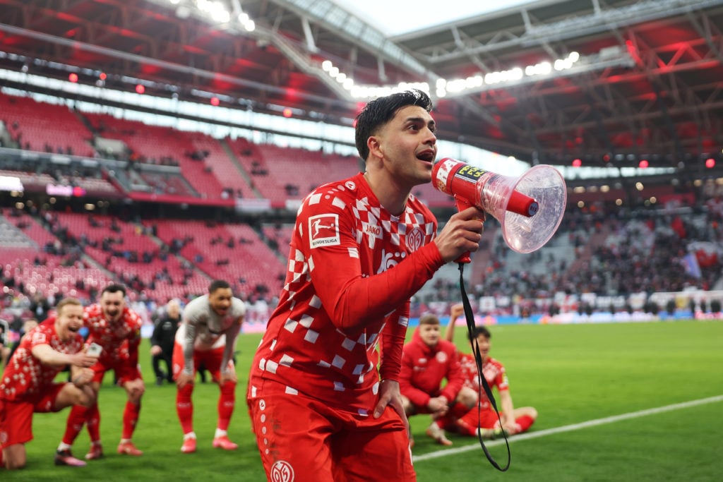 Nadiem Amiri in action for Mainz.
