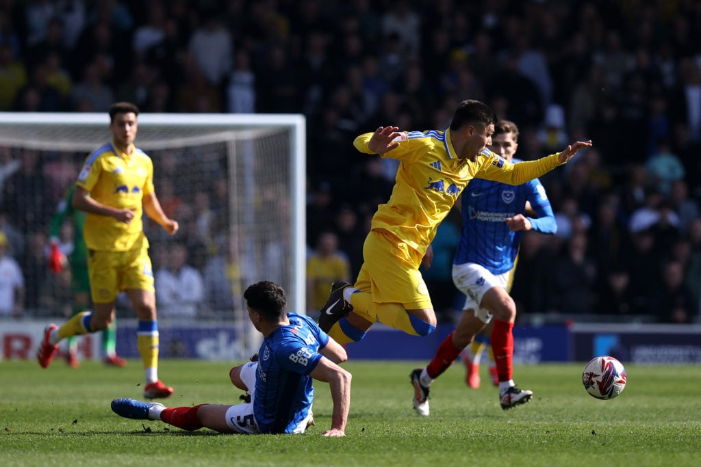 Portsmouth FC v Leeds United FC - Sky Bet Championship