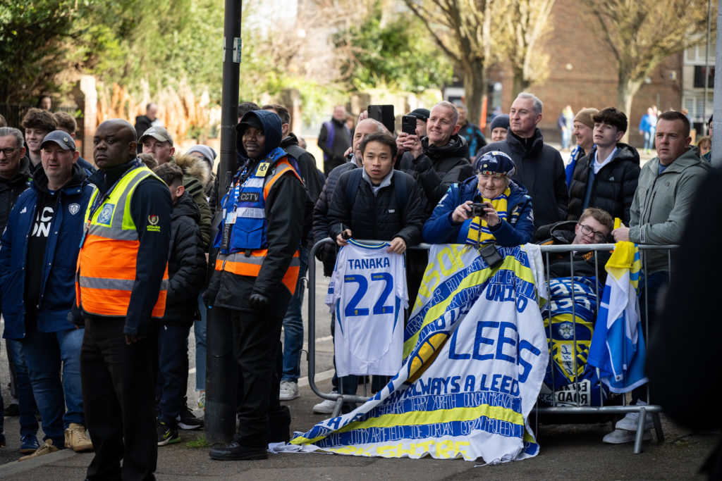 Queens Park Rangers FC v Leeds United FC - Sky Bet Championship
