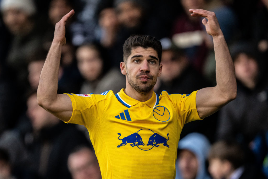 Queens Park Rangers FC v Leeds United FC - Sky Bet Championship