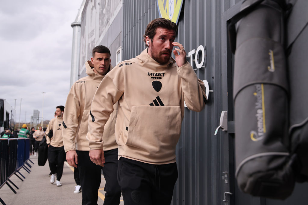 Leeds United v Swansea City - Sky Bet Championship