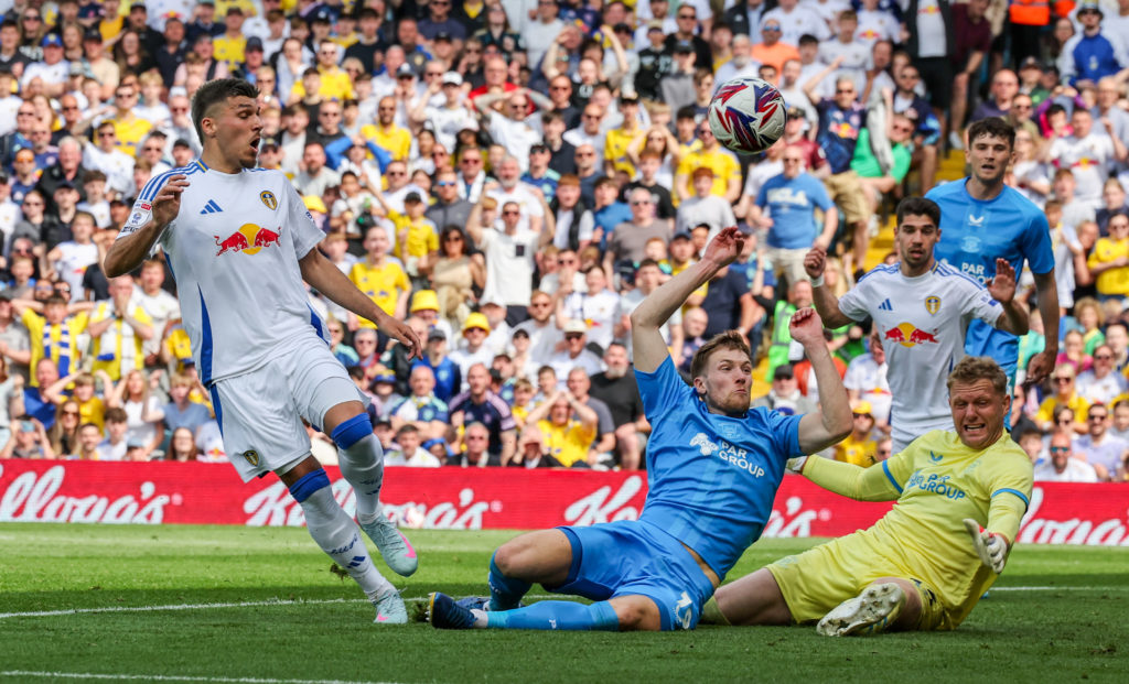 Leeds United FC v Preston North End FC - Sky Bet Championship