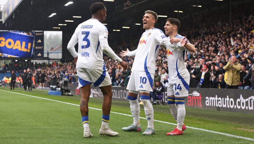 Leeds United FC v Stoke City FC - Sky Bet Championship