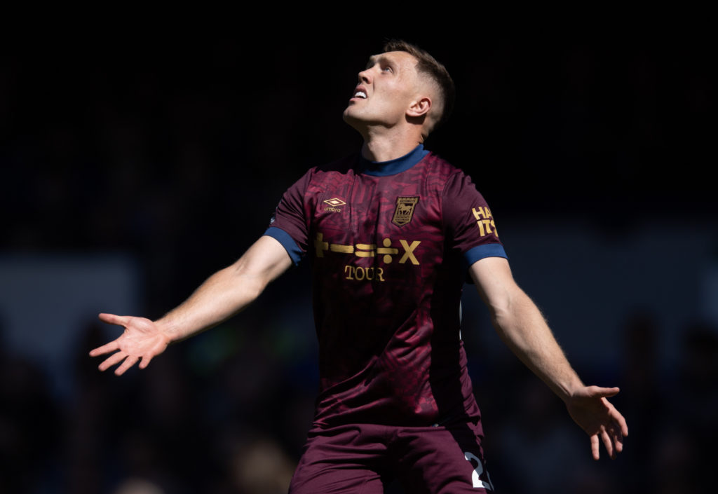 Ipswich Town's Dara O'Shea looks up during a match against Everton in the Premier League.