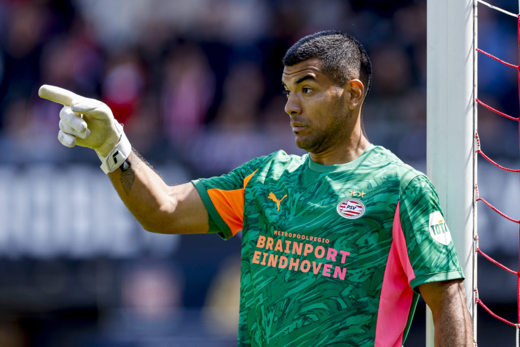 Walter Benitez in action for PSV against Rotterdam.