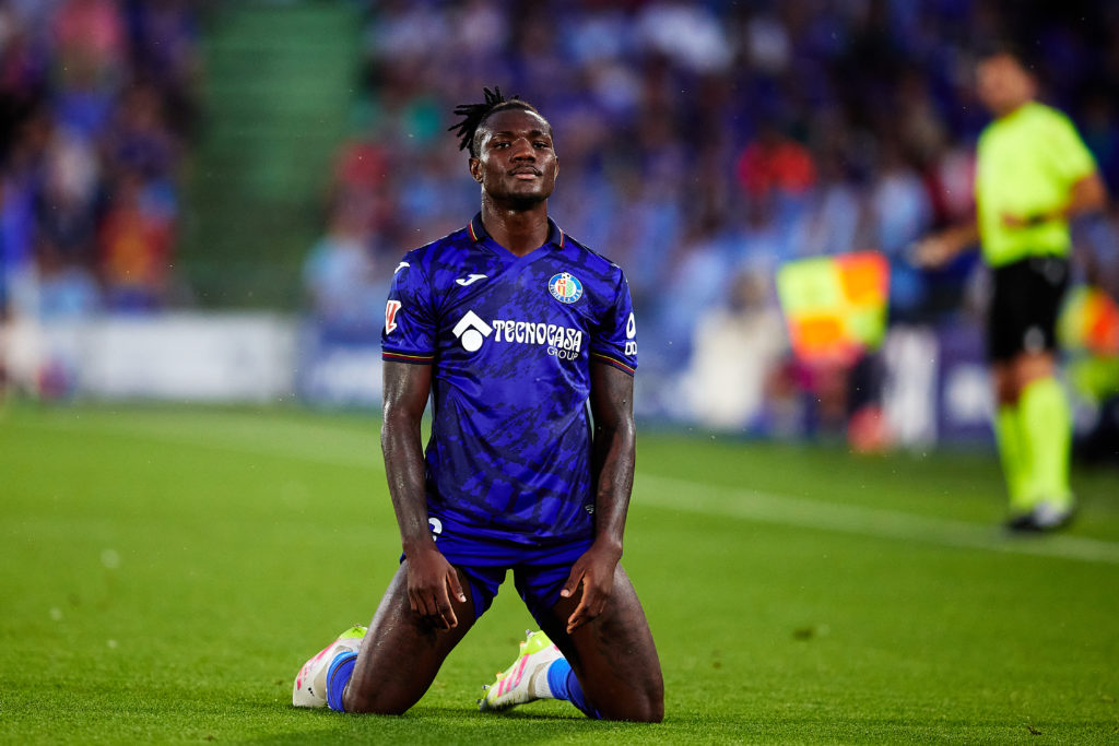 Christantus Uche frustrated as Getafe struggle against Celta Vigo.