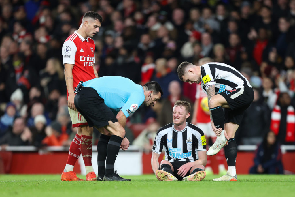 Sean Longstaff playing for Newcastle United.