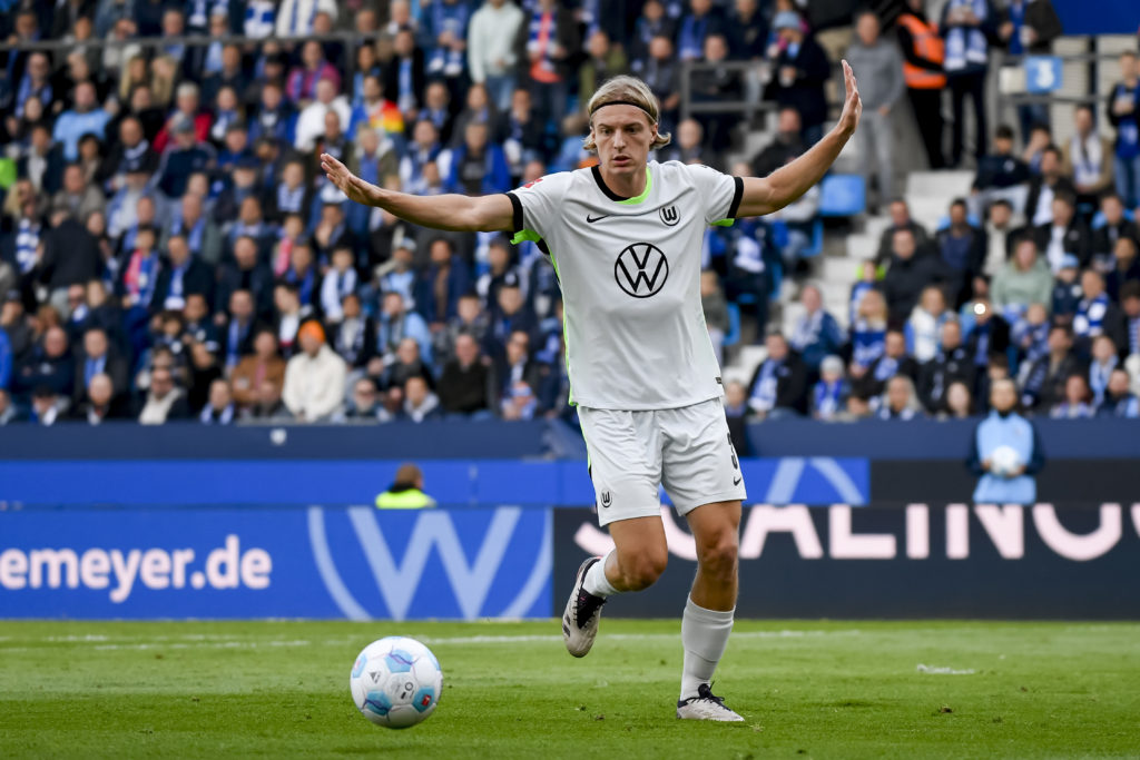 Sebastiaan Bornauw holds up his hands for VfL Wolfsburg vs Bochum.
