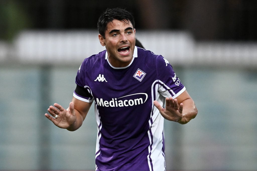 Riccardo Sottil in action for Fiorentina during pre-season.