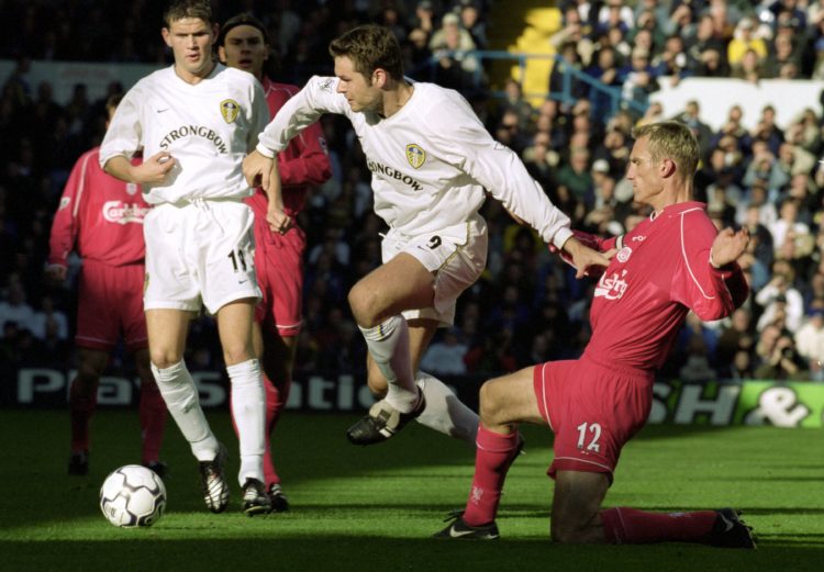 4 Nov 2000:  Mark Viduka of Leeds United skips over a challenge from Sami Hyypia (#12) of Liverpool during the FA Carling Premiership match at Ella...