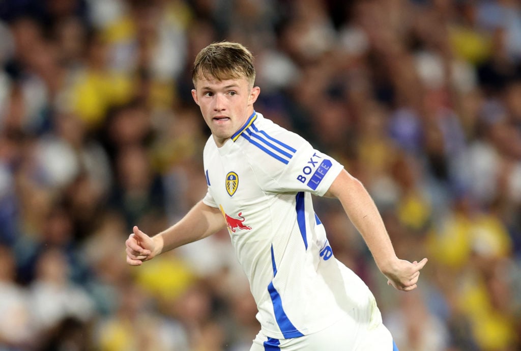 Joe Gelhardt playing for Leeds United.