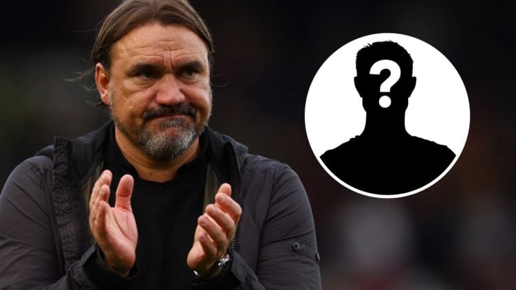 Daniel Farke applauds the Leeds crowd at Fulham.