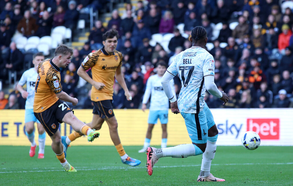 Joe Gelhardt shhots during Hull City v Charlton Athletic - Sky Bet Championship