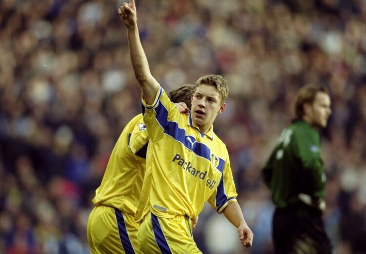 9 Jan 2000:  Alan Smith of Leeds United celebrates during the FA Cup Fourth Round match against Manchester City played at Maine Road in Manchester,...