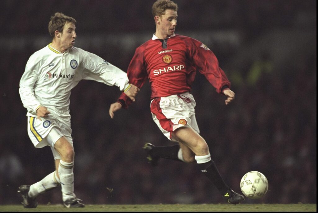 28 Dec 1996: Lee Bowyer of Leeds (left) challenges Nicky Butt of Manchester United during the Prem