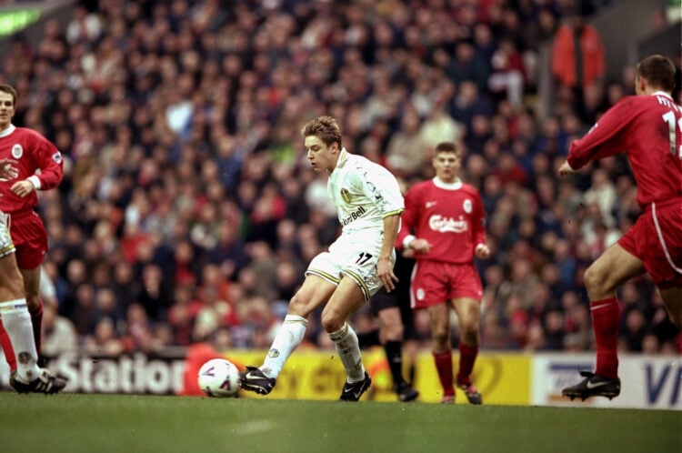 5 Feb 2000:  Alan Smith of Leeds in action during the FA Carling Premiership match against Leeds played at Anfield in Liverpool, England. Liverpool...