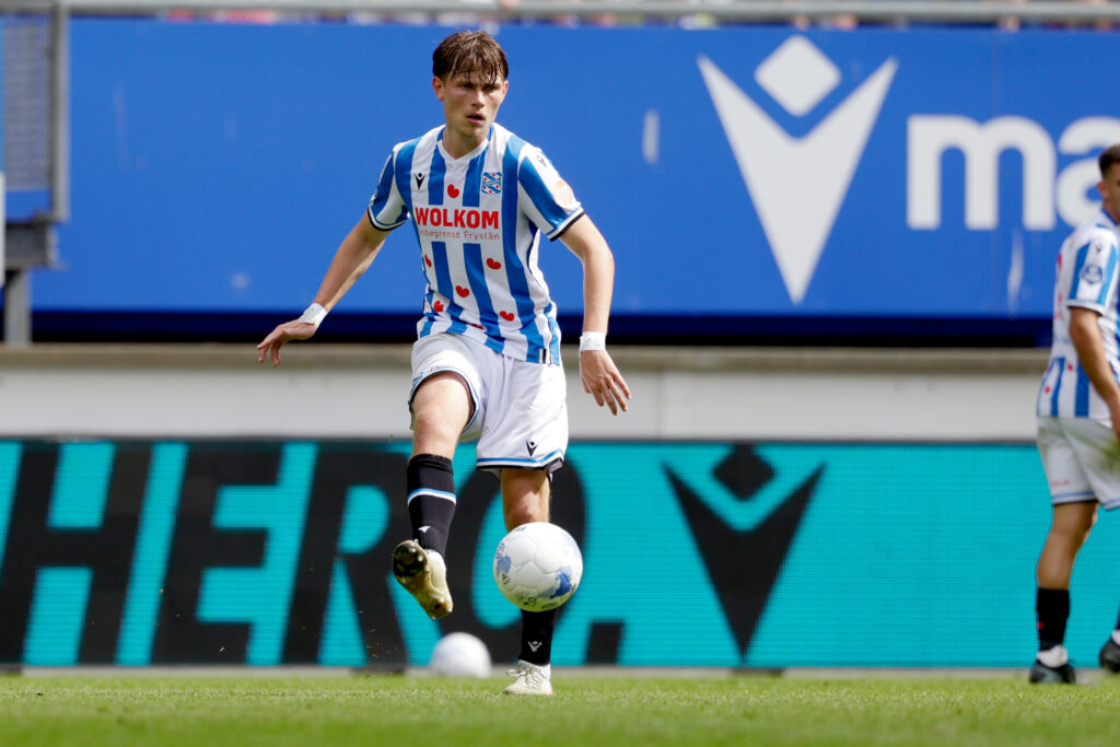 Nikolai Hopland playing for Heerenveen