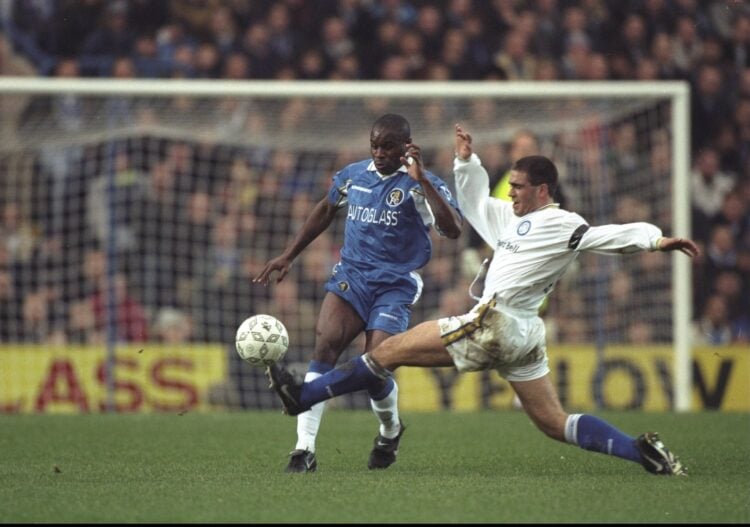 13 Dec 1997:  Bruno Ribeiro (right) of Leeds United stretches to tackle Frank Sinclair of Chelsea during the FA Carling Premiership match at Stamfo...