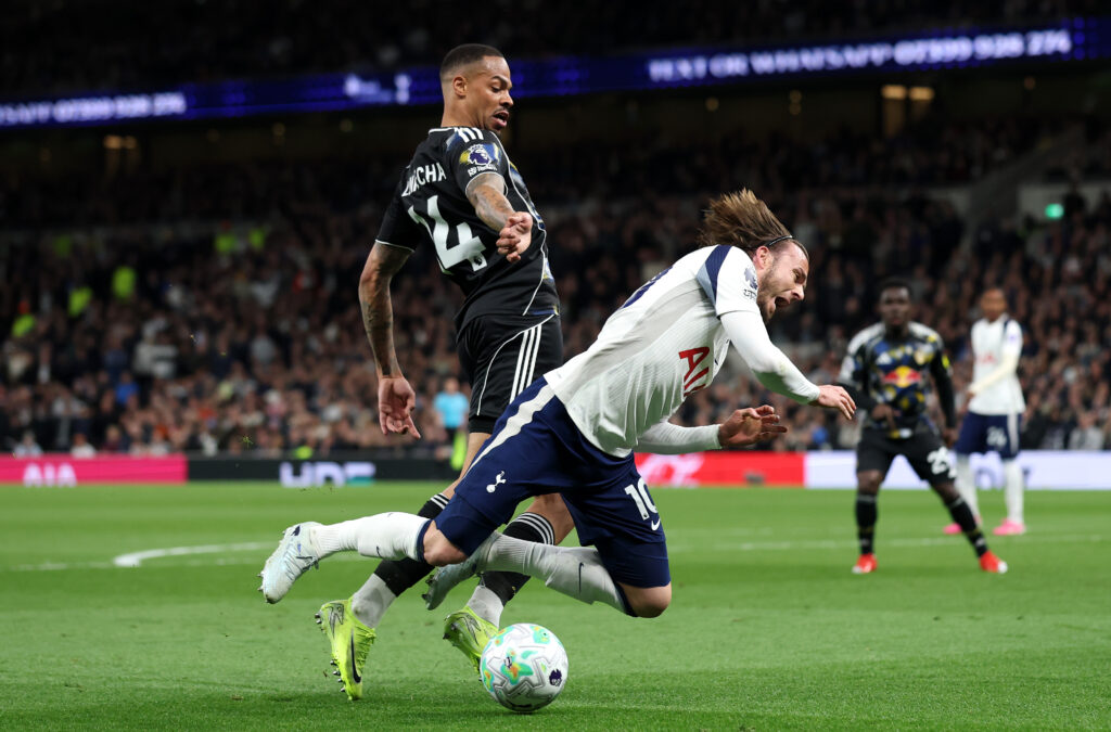 Tottenham Hotspur v Leeds United - Premier League